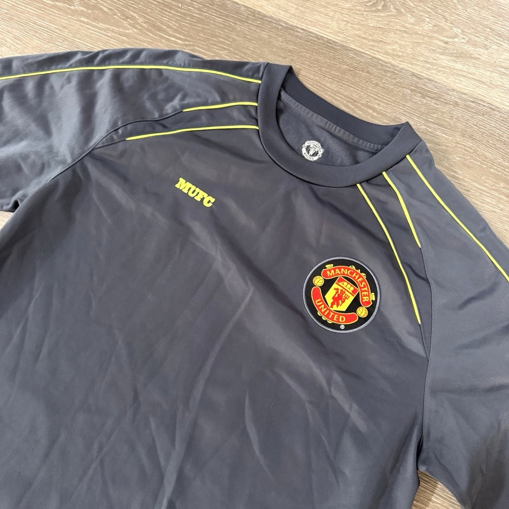 Manchester United FC Football Club Grey Long Sleeve Soccer Jersey Men's Size L